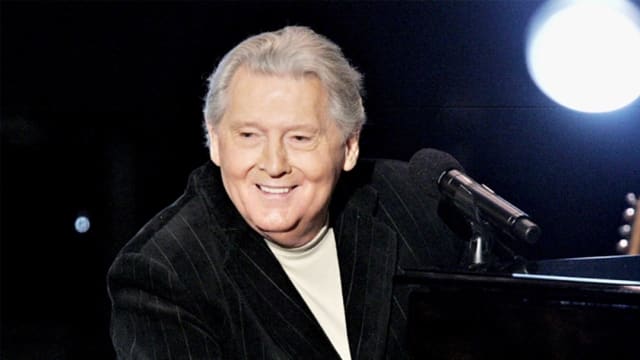美国摇滚乐先驱Jerry Lee Lewis逝世　享寿87岁