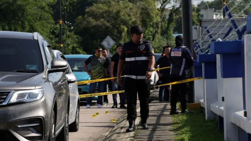 Jabatan Perubatan Forensik Malaysia bedah siasat 2 mangsa, suspek serangan Balai Polis Ulu Tiram Jabatan Perubatan Forensik Malaysia bedah siasat 2 mangsa, suspek serangan Balai Polis Ulu Tiram