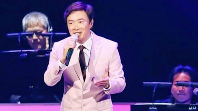 费玉清遭诈骗集团AI合成“车祸受伤照”，七旬老妇为救偶像痛失数十万！