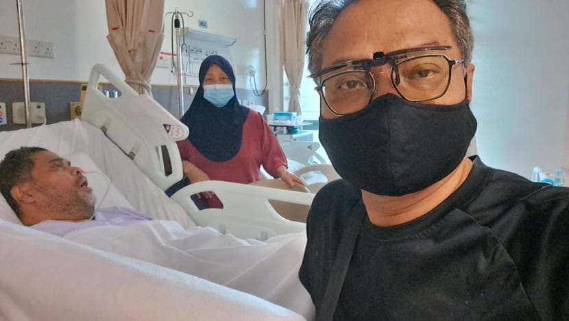 Penyanyi Nuradee dipindahkan ke wad biasa; keluarga bersiap hadapi senario terburuk Penyanyi Nuradee dipindahkan ke wad biasa; keluarga bersiap hadapi senario terburuk
