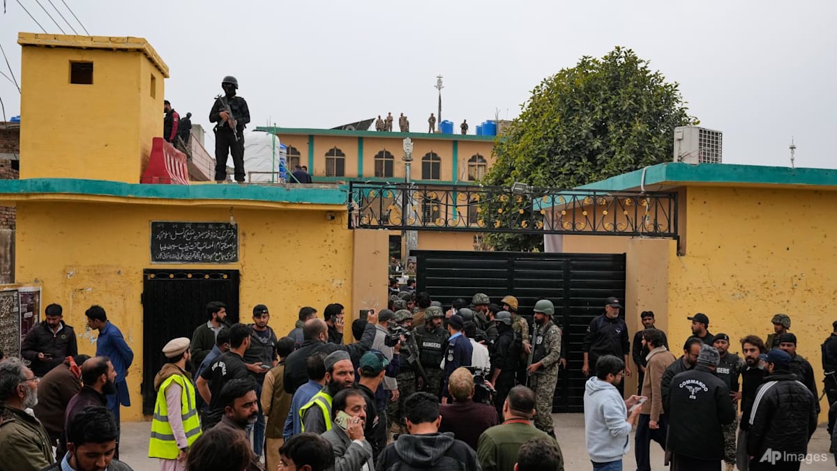 Bombing at a Shiite mosque on Islamabad's outskirts kills at least 31 and wounds scores