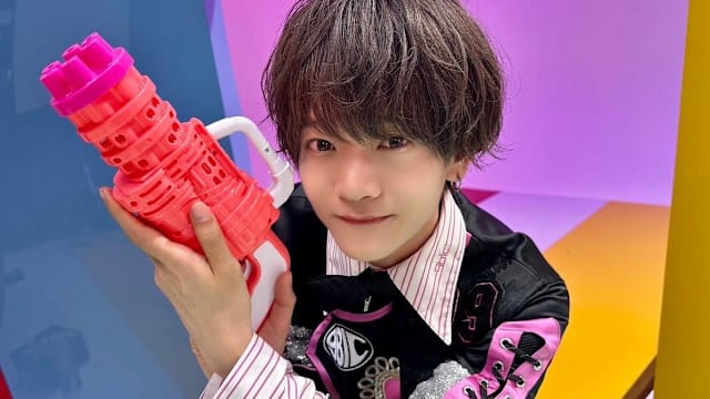 日本19岁男偶像闯入女性浴池，遭警方逮捕！