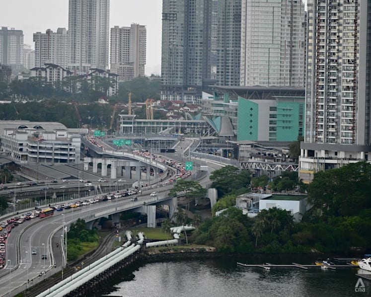 Heavy traffic expected at Singapore-Malaysia land checkpoints during September school holidays 