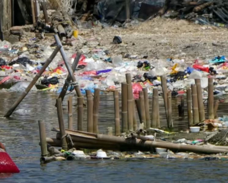 Indonesia akan larang penggunaan plastik sekali pakai pada 2029