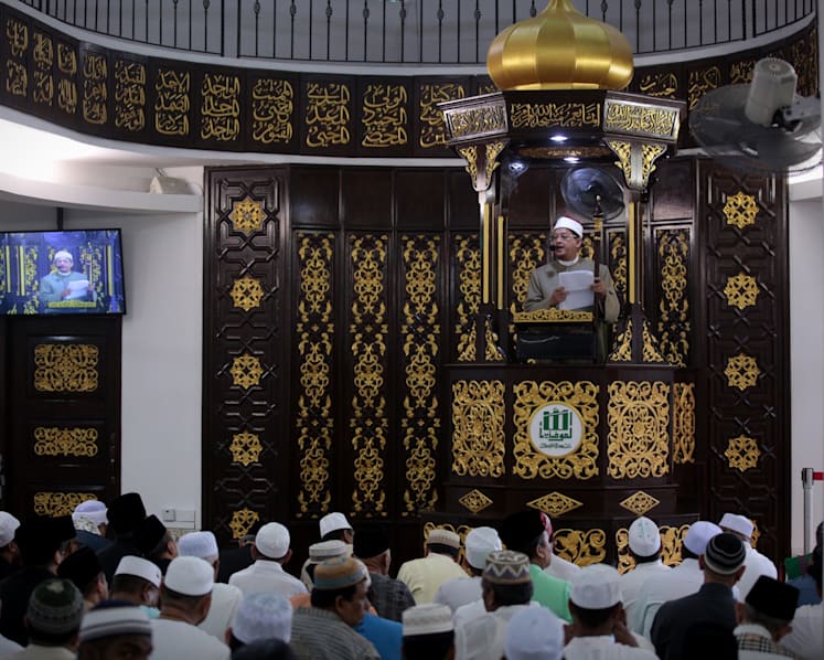 Don’t impose foreign Islamic culture on Muslims: Mufti