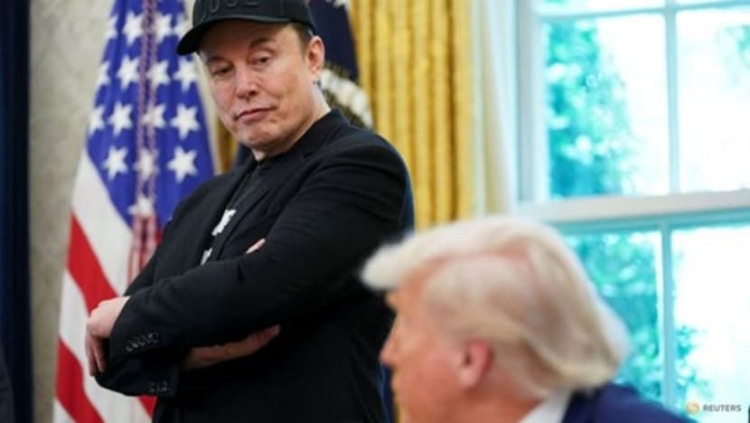 Konflik Musk-Trump meledak masif; kedua pihak bertukar ancaman akhiri kontrak, pemakzulan presiden Konflik Musk-Trump meledak masif; kedua pihak bertukar ancaman akhiri kontrak, pemakzulan presiden