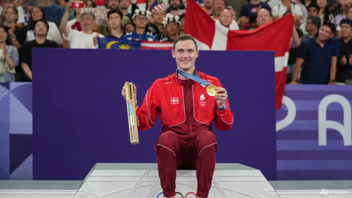 Double Olympic badminton champion Viktor Axelsen announces retirement
