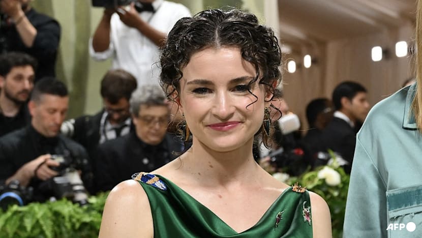 Vogue appoints Chloe Malle to replace fashion doyenne Anna Wintour Vogue appoints Chloe Malle to replace fashion doyenne Anna Wintour