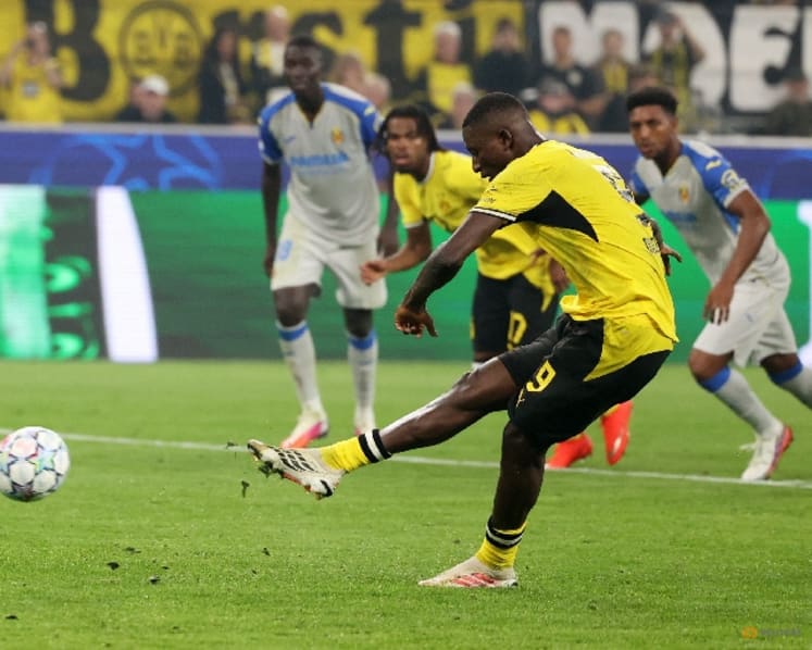 Dortmund make it three wins from three with 3-0 victory over Paderborn