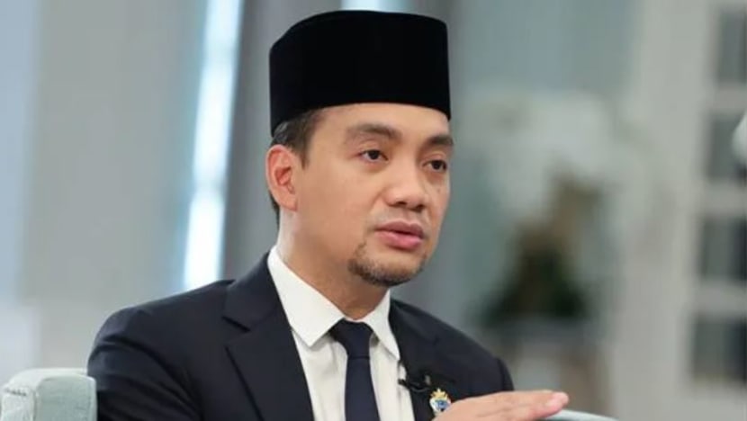 Cuti Sabtu, Ahad tak perlu jadi isu politik, kata Menteri Besar Johor Cuti Sabtu, Ahad tak perlu jadi isu politik, kata Menteri Besar Johor