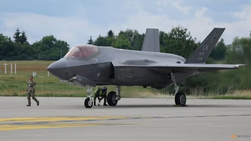   Trump umum Amerika Syarikat akan tarik balik sekatan ke atas Turki, sedia pertimbang jual jet pejuang F-35