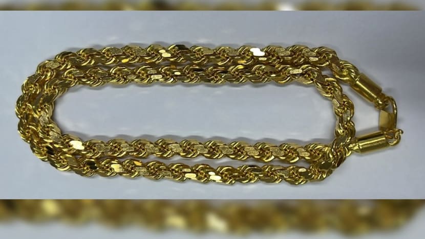 Man, 24, arrested after allegedly stealing S$27,000 gold necklace from Carousell seller