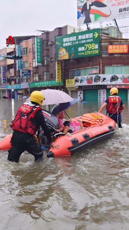 Heavy rains trigger flooding across  parts of Taiwan