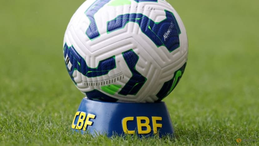 Yellow card for players who stand on the ball, says Brazilian FA