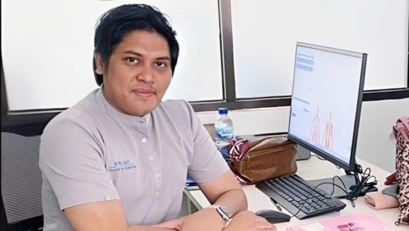 Dokter kandungan cabul Garut, Muhammad Syafril Firdaus, ditangkap; izin praktik ditangguhkan Dokter kandungan cabul Garut, Muhammad Syafril Firdaus, ditangkap; izin praktik ditangguhkan