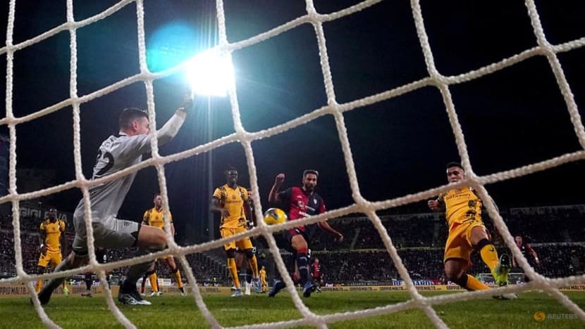 Inter dispatch Cagliari 3-0 to keep pace at Serie A summit