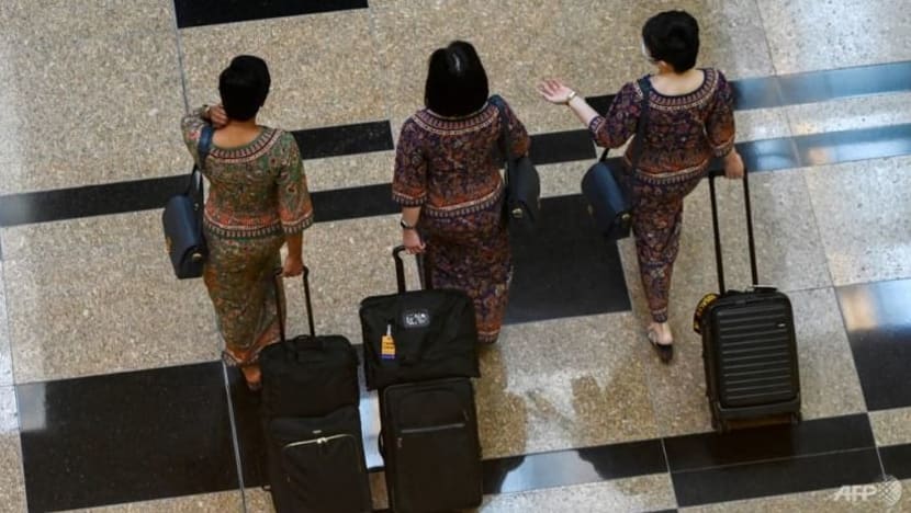 Pramugari hamil SIA diberi pilihan bertugas sementara di darat 