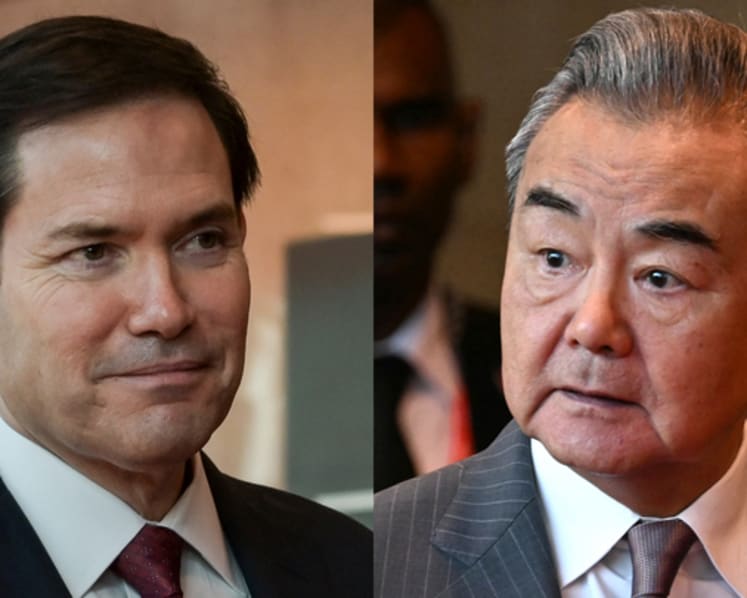 US, China trade veiled barbs at ASEAN meetings, pledge support for regional bloc 
