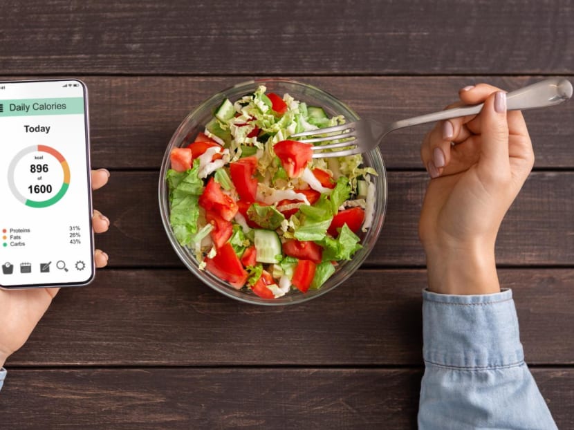 Do calorie-tracking apps or meal subscriptions for weight loss really work? How to make the most of them
