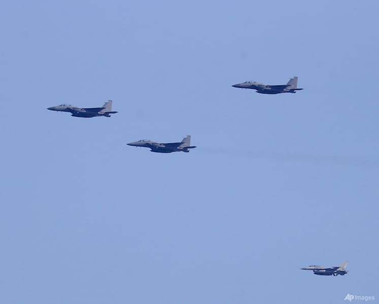 Seoul says Chinese, Russian military aircraft enter its air defence zone
