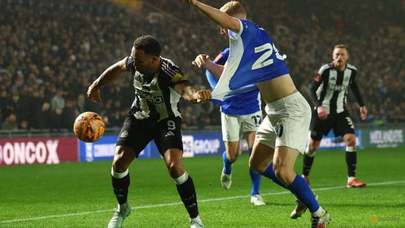 Newcastle beat Birmingham 3-2 in FA Cup after early scare