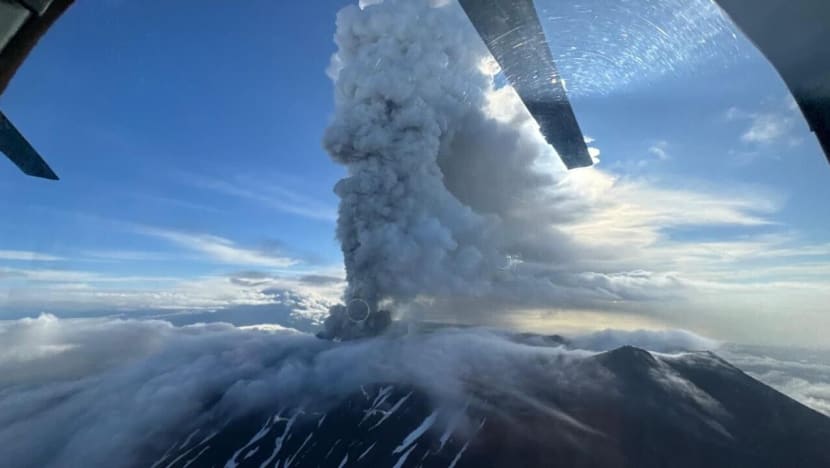 Russia cancels tsunami warning for Kamchatka after quake, dormant volcano erupts Russia cancels tsunami warning for Kamchatka after quake, dormant volcano erupts