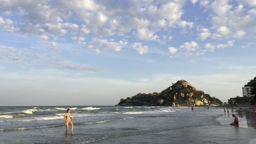 S’porean tourists flock to Thailand despite recent blasts