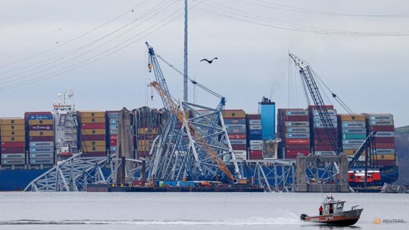 First vessel uses alternate channel to bypass Baltimore wreckage