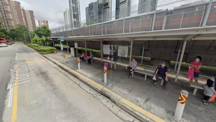 Elderly woman dies after bus accident along Tiong Bahru Road Elderly woman dies after bus accident along Tiong Bahru Road