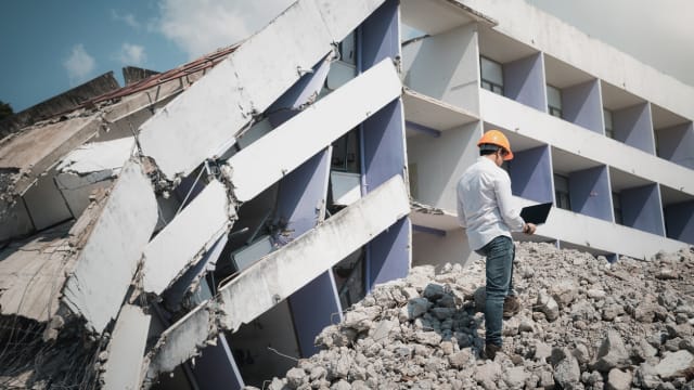 罗马尼亚寄宿学校建筑倒塌 造成一死三伤