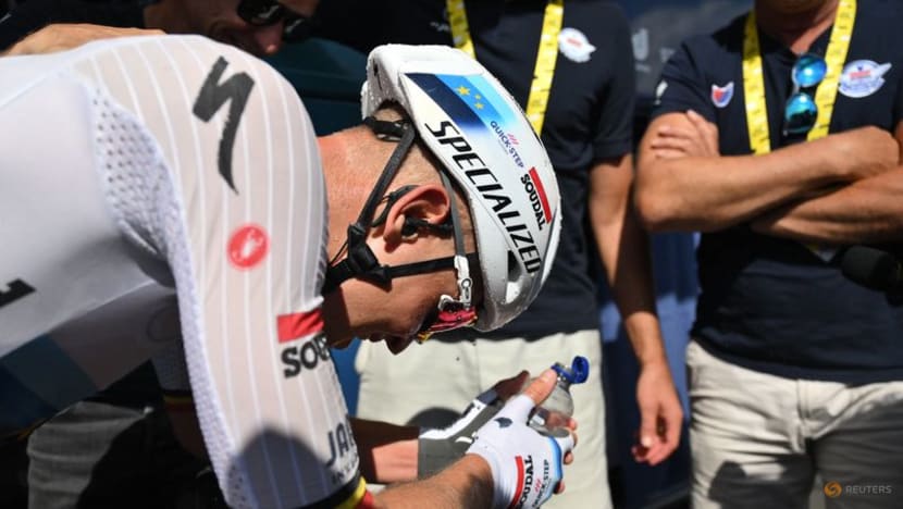 Merlier edges Milan to win stage nine of Tour de France, Pogacar retains yellow