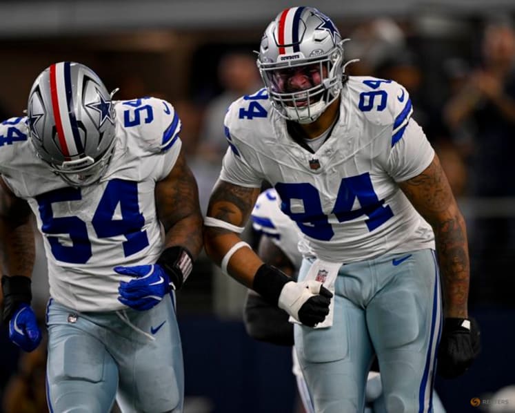 NFL-Cowboys defensive end Kneeland dead at 24
