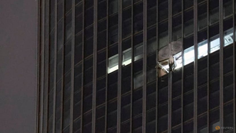 Pilot who hit Beijing tower wrote about ending life