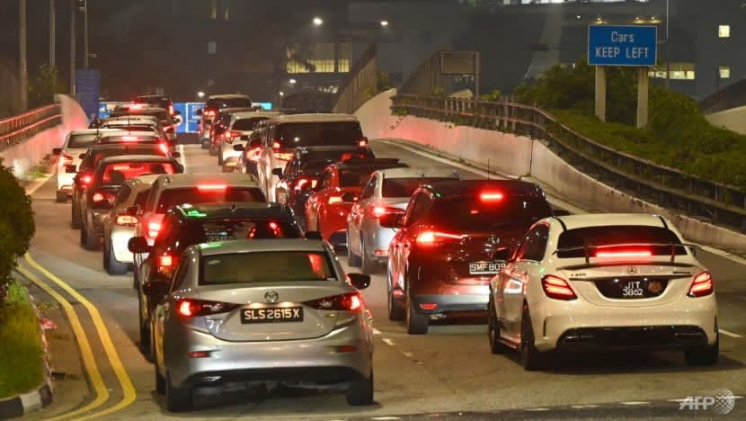 Pusat Pemeriksaan Woodlands & Tuas dijangka sesak sempena cuti Hari Vesak Pusat Pemeriksaan Woodlands & Tuas dijangka sesak sempena cuti Hari Vesak