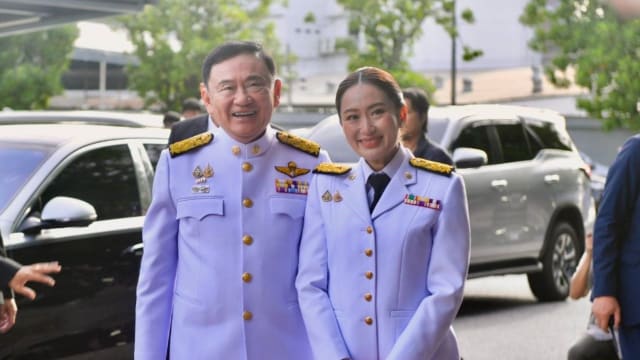 泰国新任首相佩通坦 接民众投诉要查父亲达信