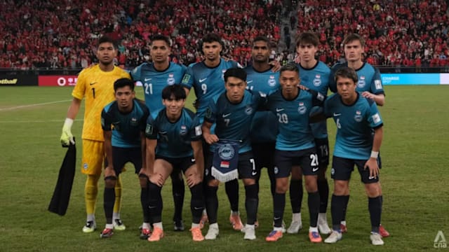 亚洲杯足球外围赛C组关键战 香港队上半场1比0领先我国雄狮队