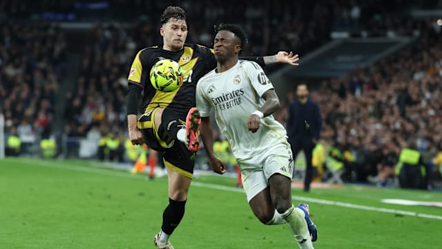 西甲：皇马2比1险胜巴列卡诺 积分紧追巴塞罗那