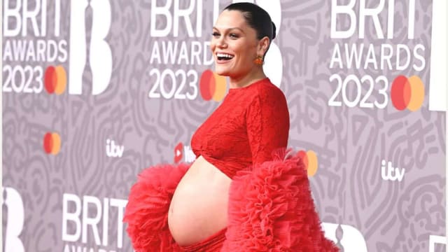 平安诞下儿子　Jessie J：他是我的全世界