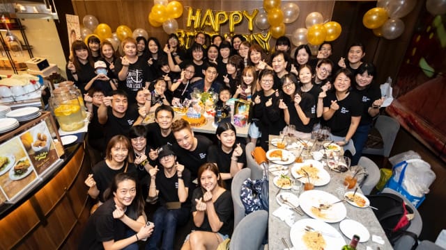孙政迎来29岁生日　各地粉丝齐聚为偶像庆生