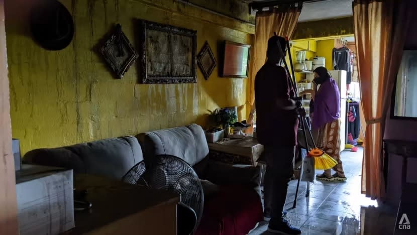 Keluarga Hanimeilisa Haron antara penduduk alami trauma; terpaksa berpindah susuli kebakaran ragut nyawa anggota bomba Keluarga Hanimeilisa Haron antara penduduk alami trauma; terpaksa berpindah susuli kebakaran ragut nyawa anggota bomba