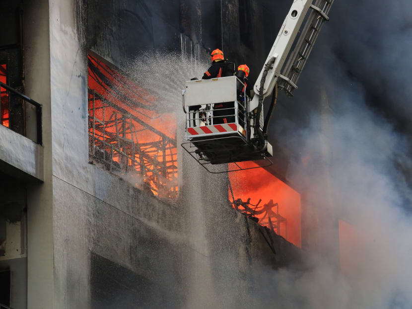 Huge fire breaks out at CK Building in Tampines