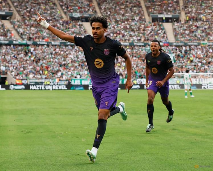 Barcelona keep perfect LaLiga record with five-goal romp at Betis
