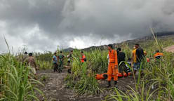 Letusan Gunung Dukono: Indonesia kenal pasti lokasi 2 pendaki warga SG, letusan hambat operasi menyelamat