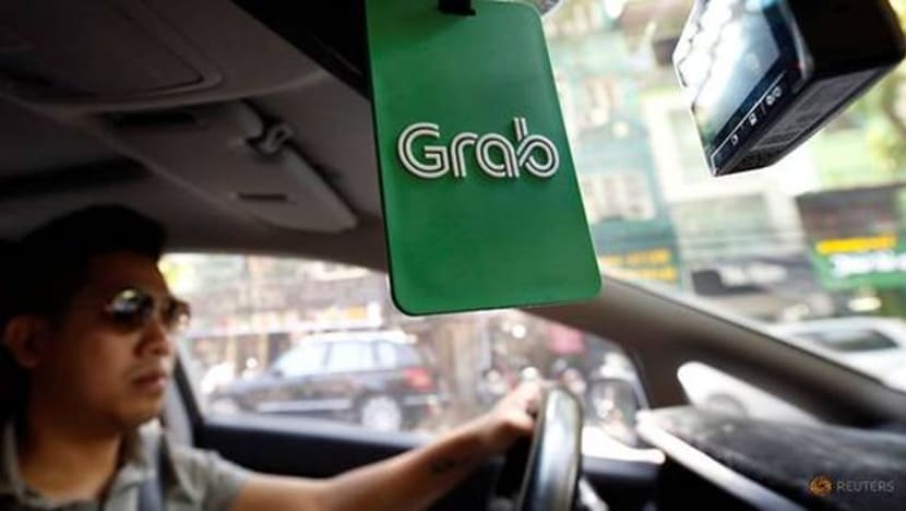 Grab diarah bayar pampasan kepada syarikat teksi Vietnam Grab diarah bayar pampasan kepada syarikat teksi Vietnam