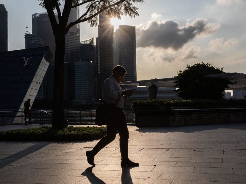 The authorities have launched a "heat stress advisory" in Singapore as temperatures here and around the world continue to rise amid climate change. The authorities have launched a "heat stress advisory" in Singapore as temperatures here and around the world continue to rise amid climate change.
