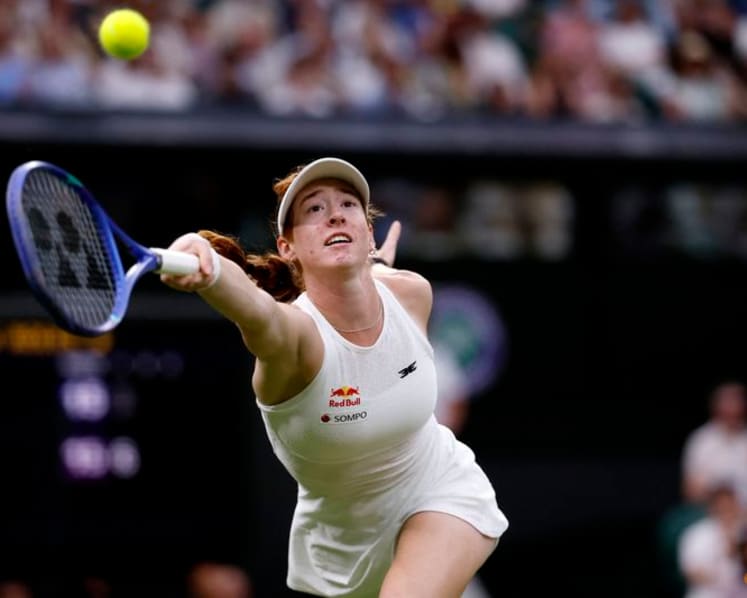 Serena's Wimbledon comeback fizzles out in first round