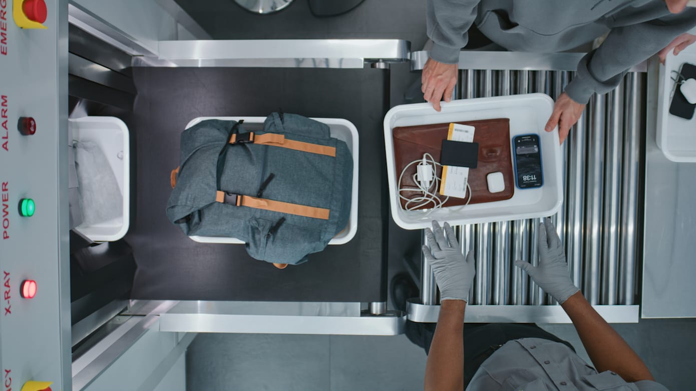 在英国搭飞机请注意 登机前电子设备没电或被没收