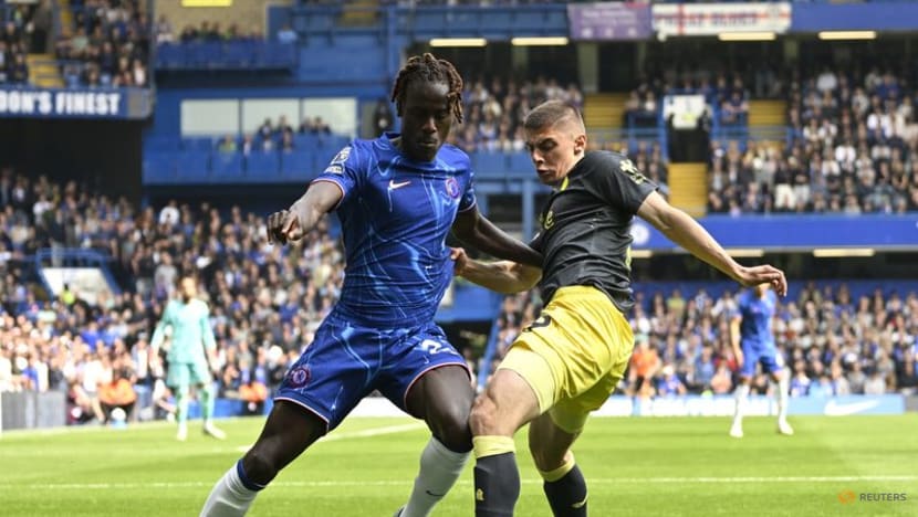 Chelsea beat Everton 1-0 to reignite Champions League hopes