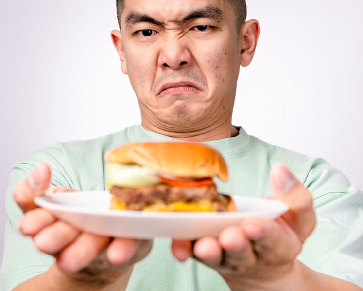 Can’t stand the different foods on your plate touching each other? There might be a name for that