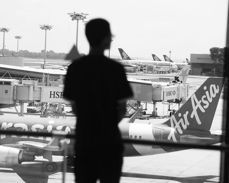 Business-model lines start to blur as budget, legacy airlines slug it out